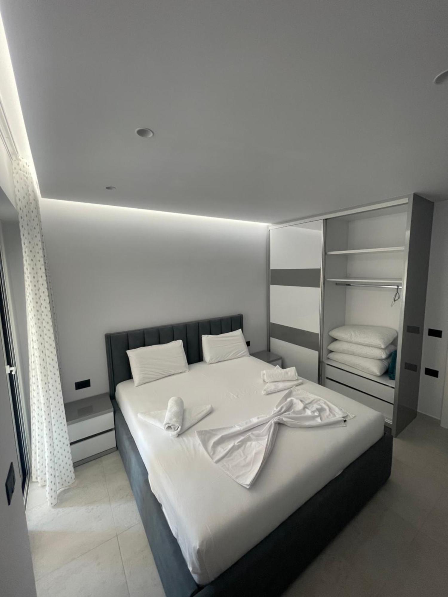 Alpha Lux Apartment Sarande Exterior photo