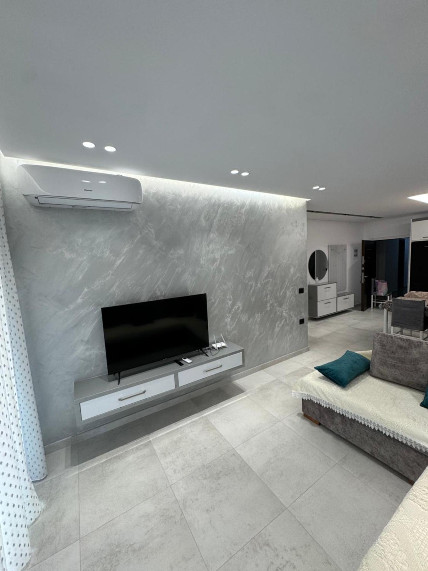 Alpha Lux Apartment Sarande Exterior photo
